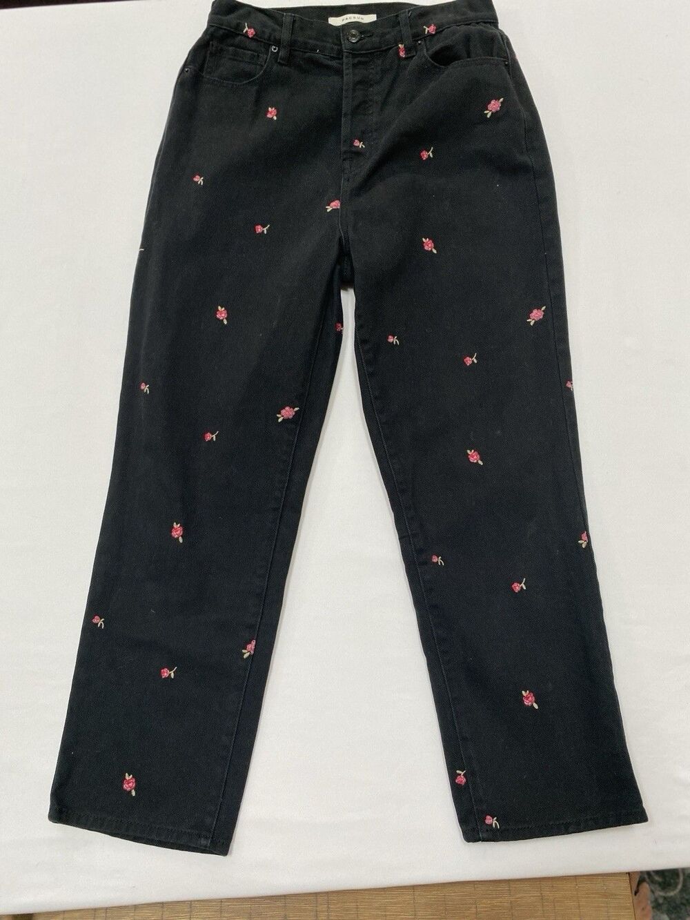 PacSun High Rise Straight Jeans 28 Black Embroidered Rose Floral Mom Denim